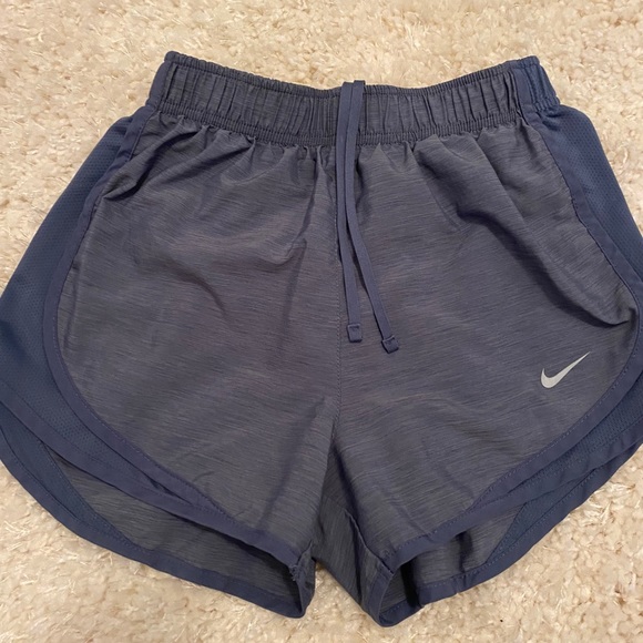 Nike Pants - Womens XS Nike Dri-Fit shorts